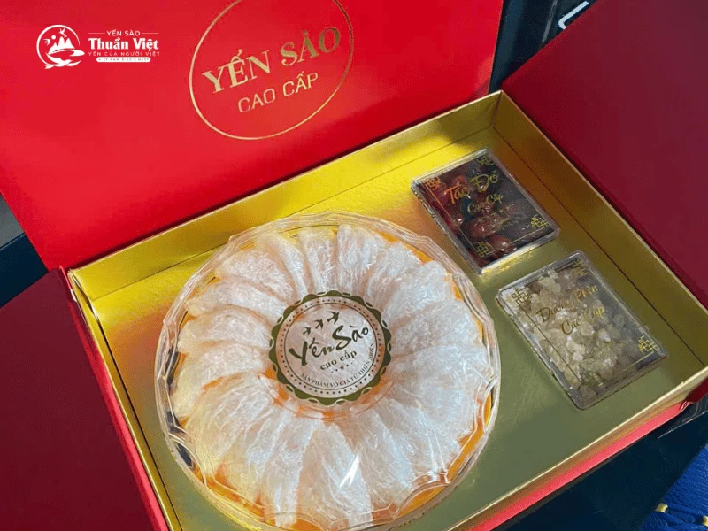 Giỏ quà yến sào tặng khách khứa, bạn bè