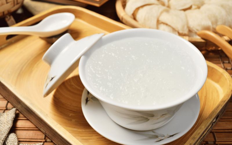 Công dụng của yến sào giúp ngăn lão hóa da